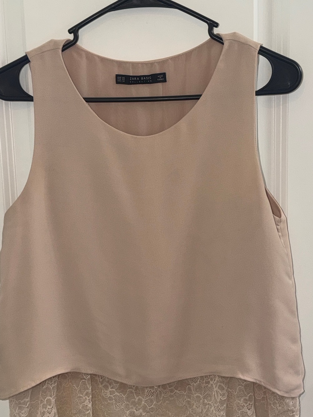 Zara Basic Blush Beige Lace Hem Sleeveless Blouse – XS
